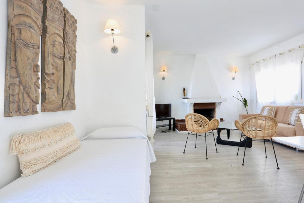 Urbanizacion El Oasis, 20 Villas En 1ª Linea Playa Денія Екстер'єр фото