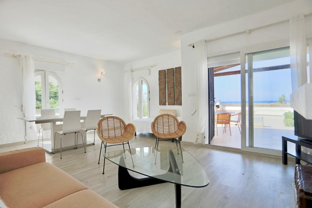 Urbanizacion El Oasis, 20 Villas En 1ª Linea Playa Денія Екстер'єр фото