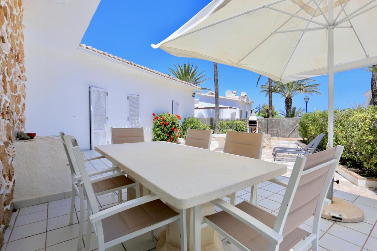Urbanizacion El Oasis, 20 Villas En 1ª Linea Playa Денія Екстер'єр фото
