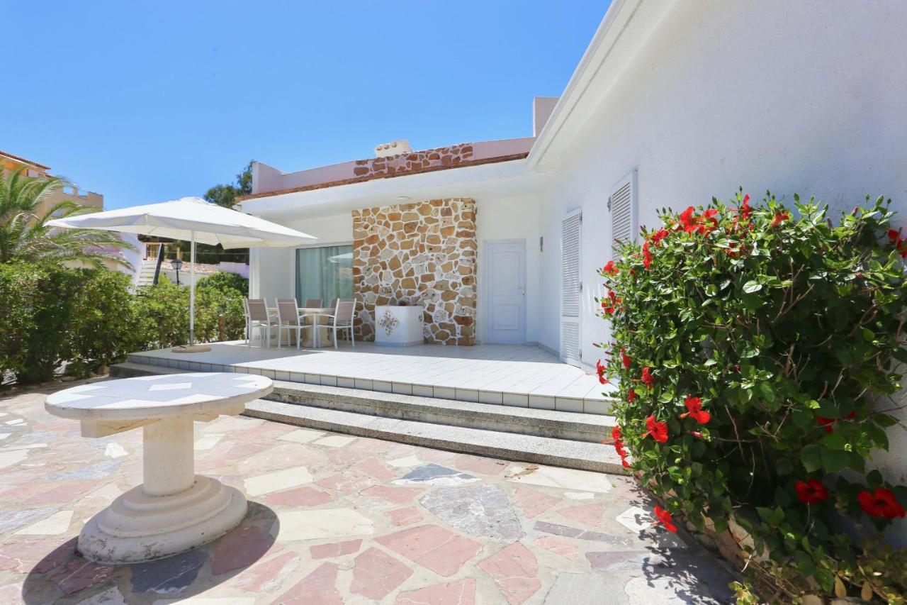 Urbanizacion El Oasis, 20 Villas En 1ª Linea Playa Денія Екстер'єр фото