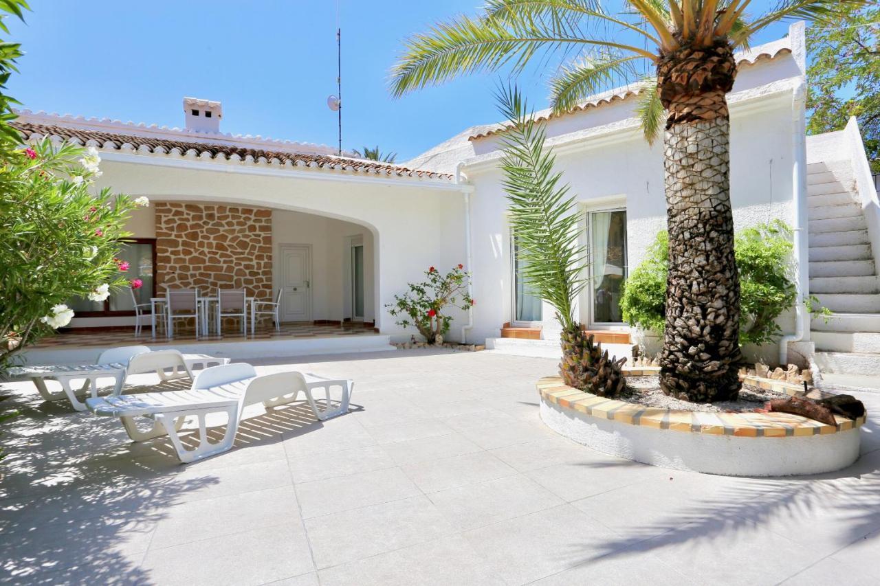 Urbanizacion El Oasis, 20 Villas En 1ª Linea Playa Денія Екстер'єр фото