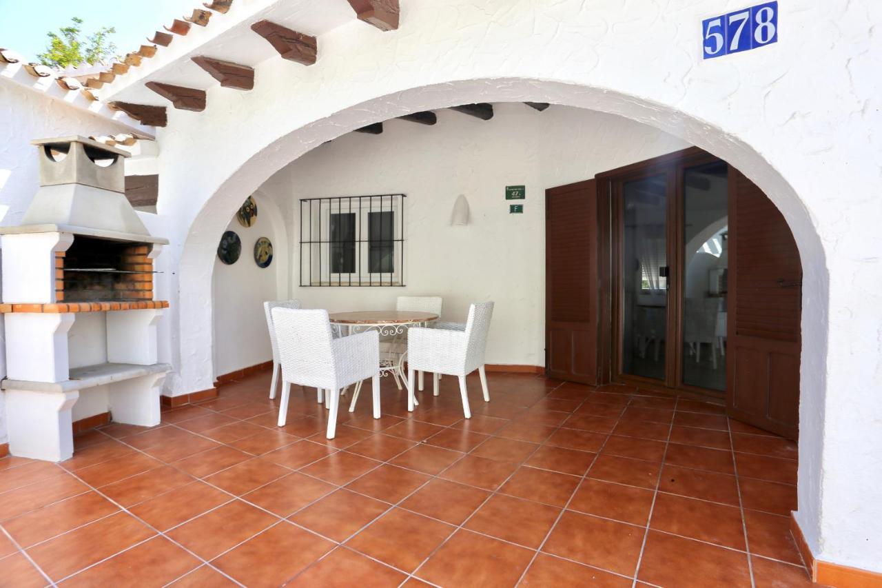 Urbanizacion El Oasis, 20 Villas En 1ª Linea Playa Денія Екстер'єр фото