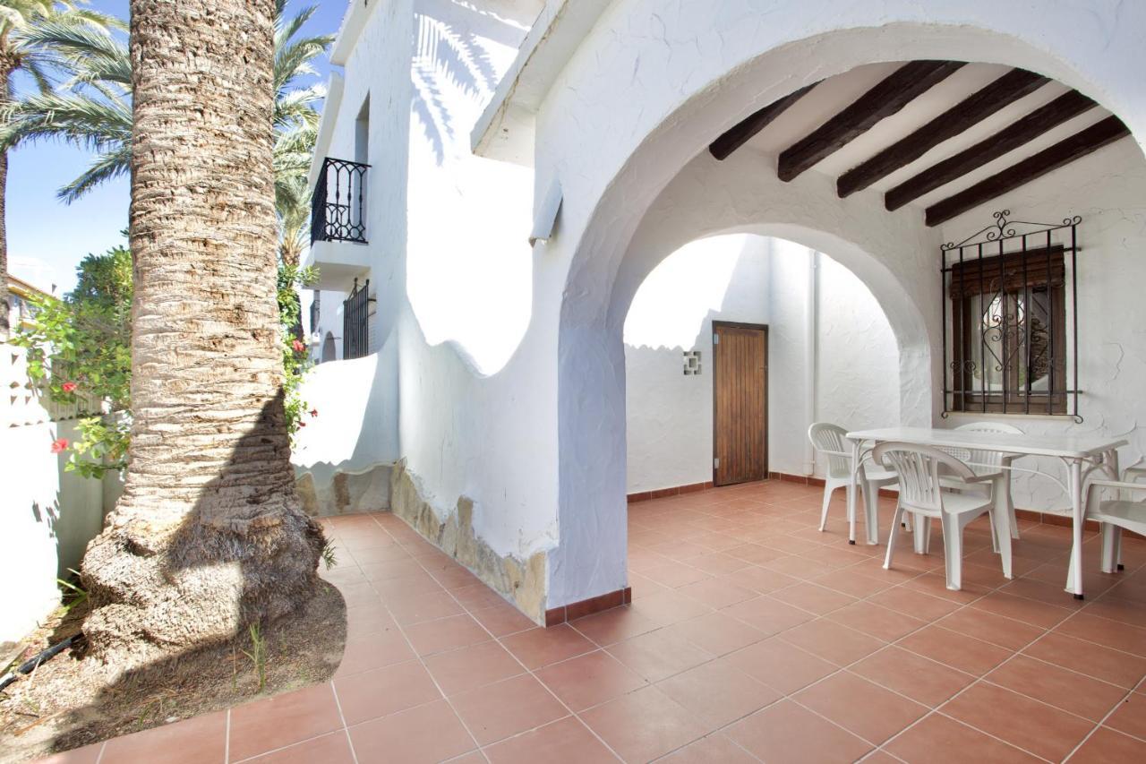 Urbanizacion El Oasis, 20 Villas En 1ª Linea Playa Денія Екстер'єр фото