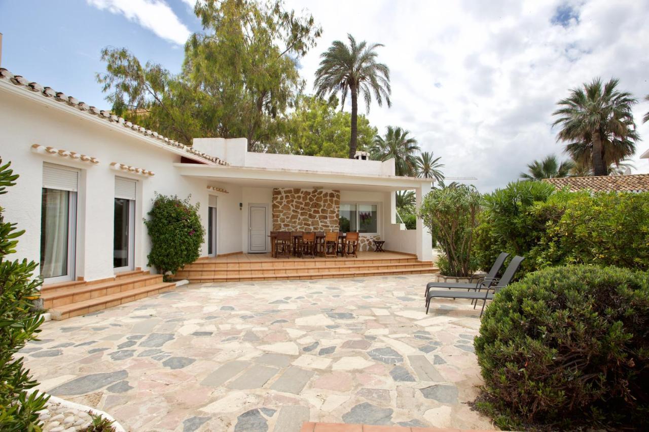 Urbanizacion El Oasis, 20 Villas En 1ª Linea Playa Денія Екстер'єр фото