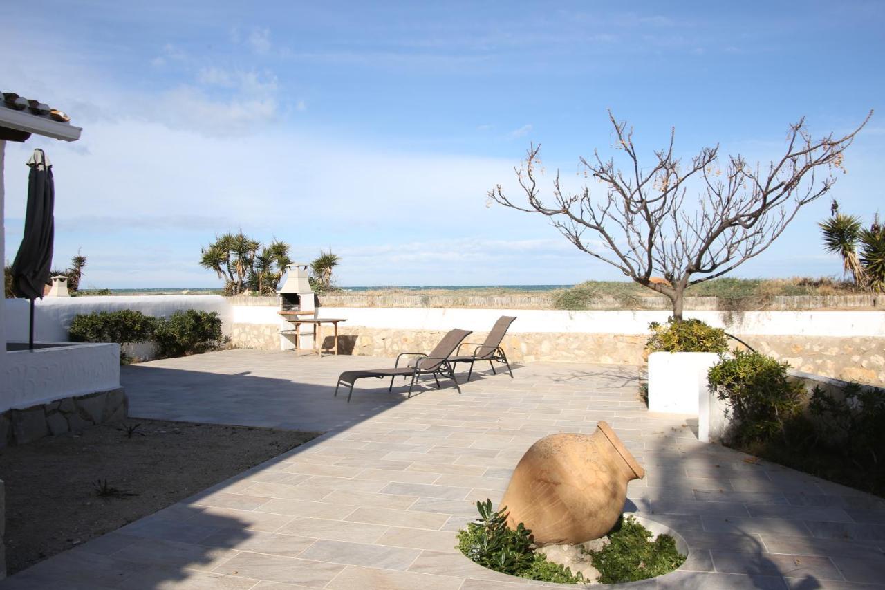 Urbanizacion El Oasis, 20 Villas En 1ª Linea Playa Денія Екстер'єр фото